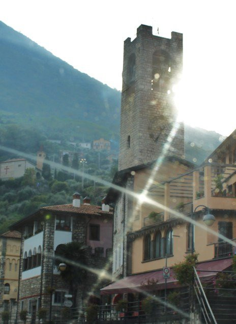 Torre Fenaroli景点图片