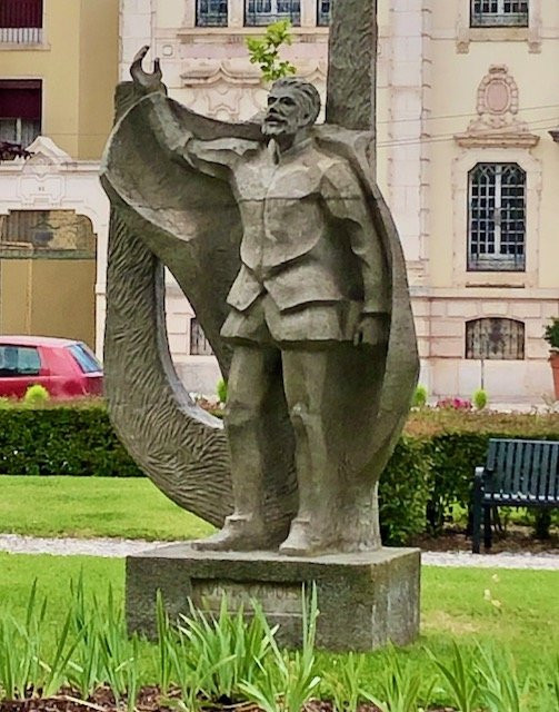Estatua de Luis de Camoes景点图片