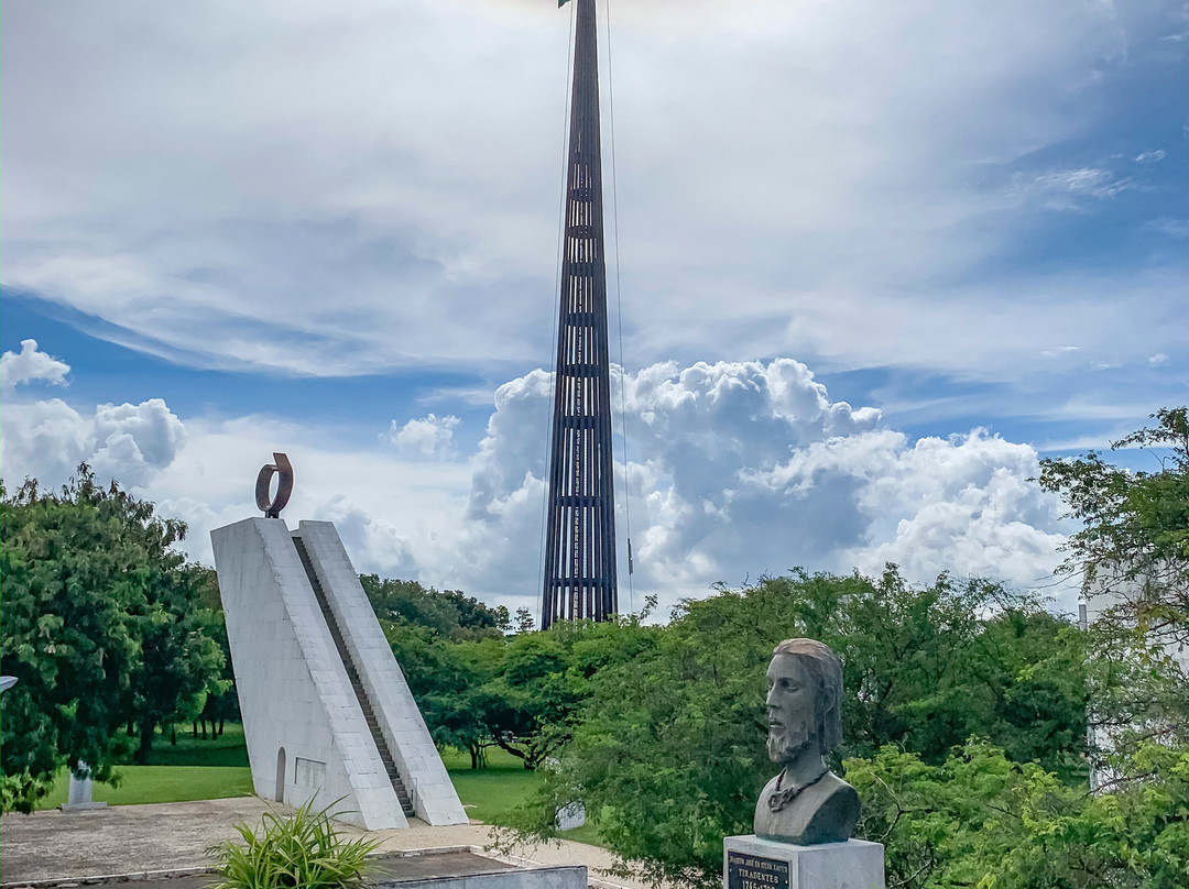 Mastro e Pavilhão Nacional-巴西利亚必去景点