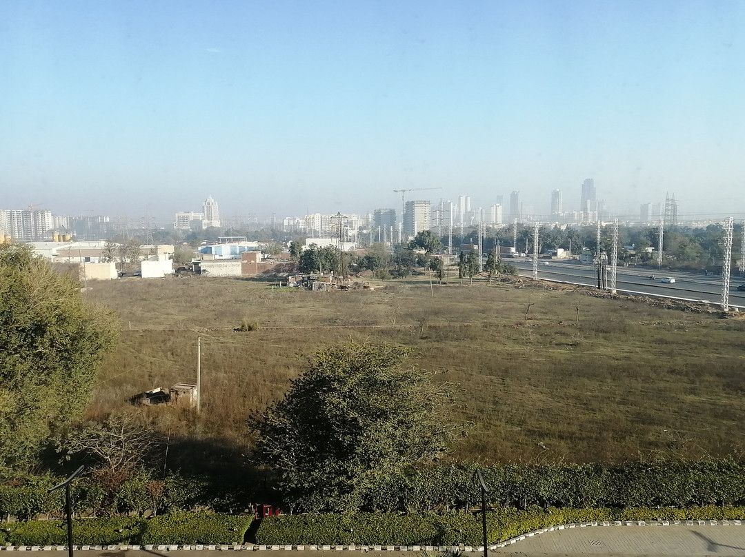 Lemon Tree Hotel, Sohna Road, Sector 68, Gurugram主图