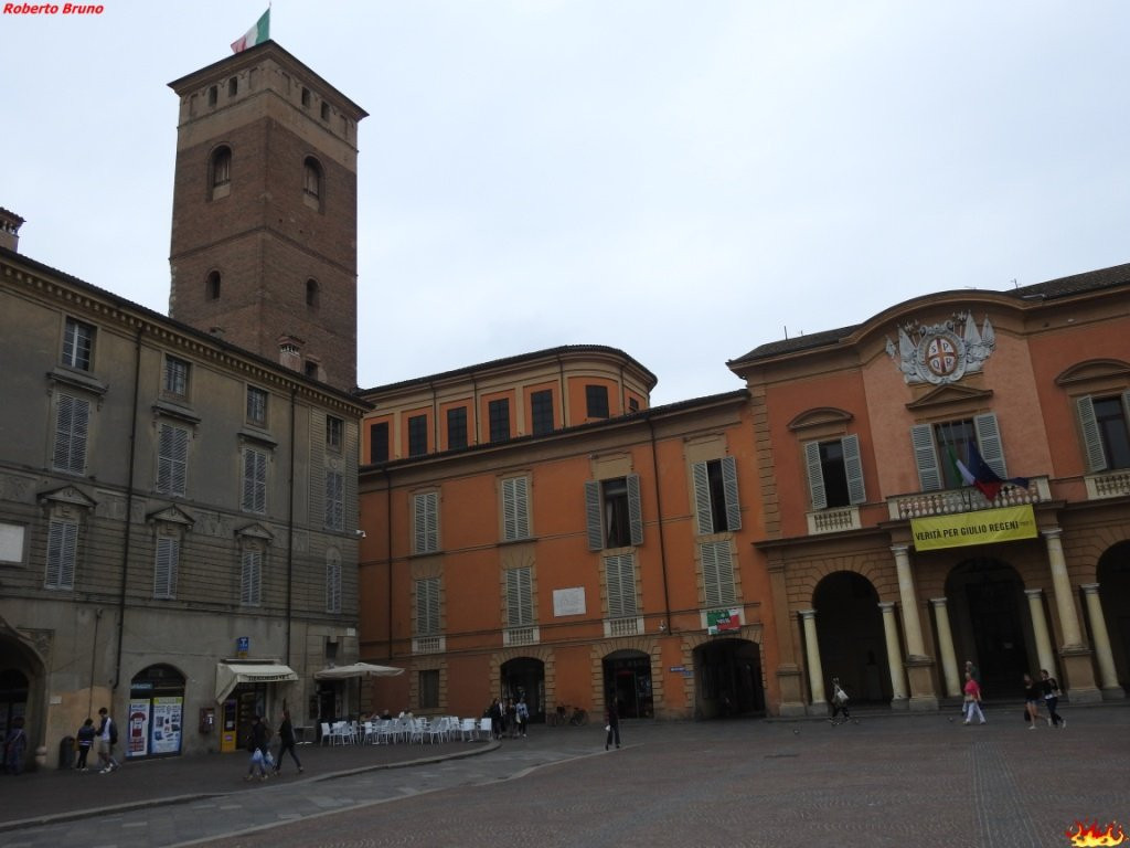 Piazza Prampolini景点图片