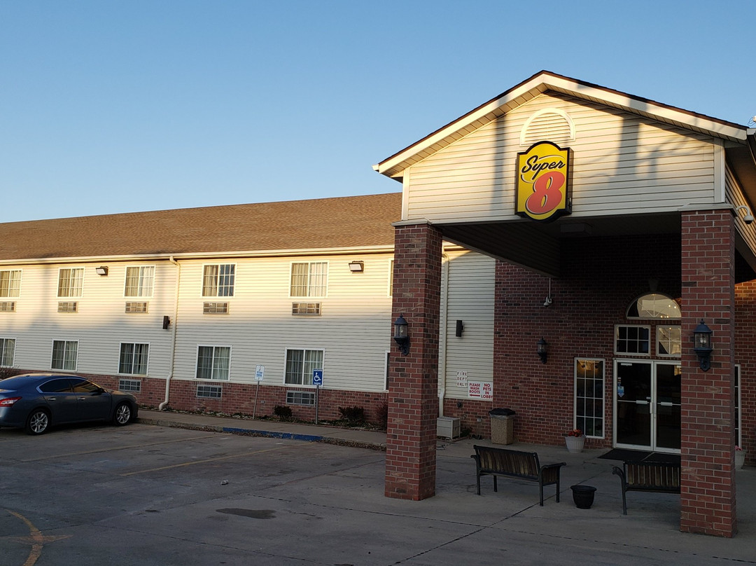 Super 8 By Wyndham Mound City主图