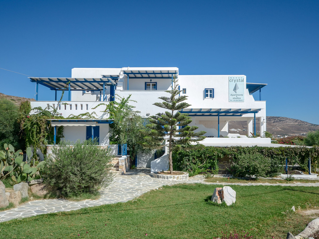 Crystal Apartaments And Studios