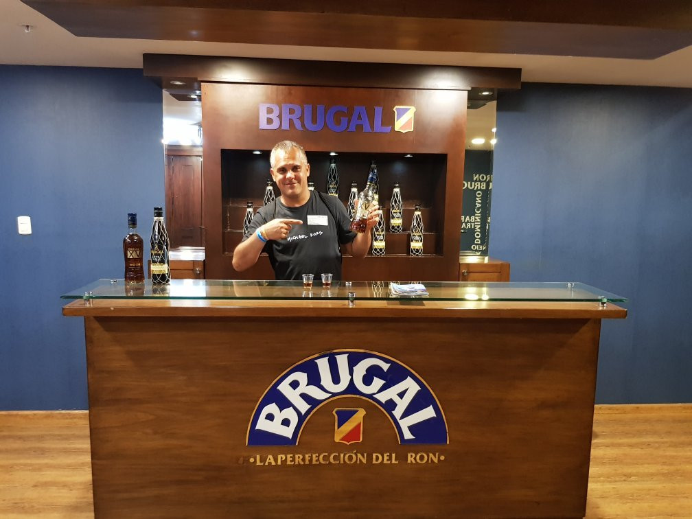 Brugal Rum Center景点图片