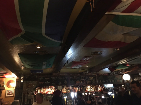 The Melting Pot Pub-图卢兹必去景点