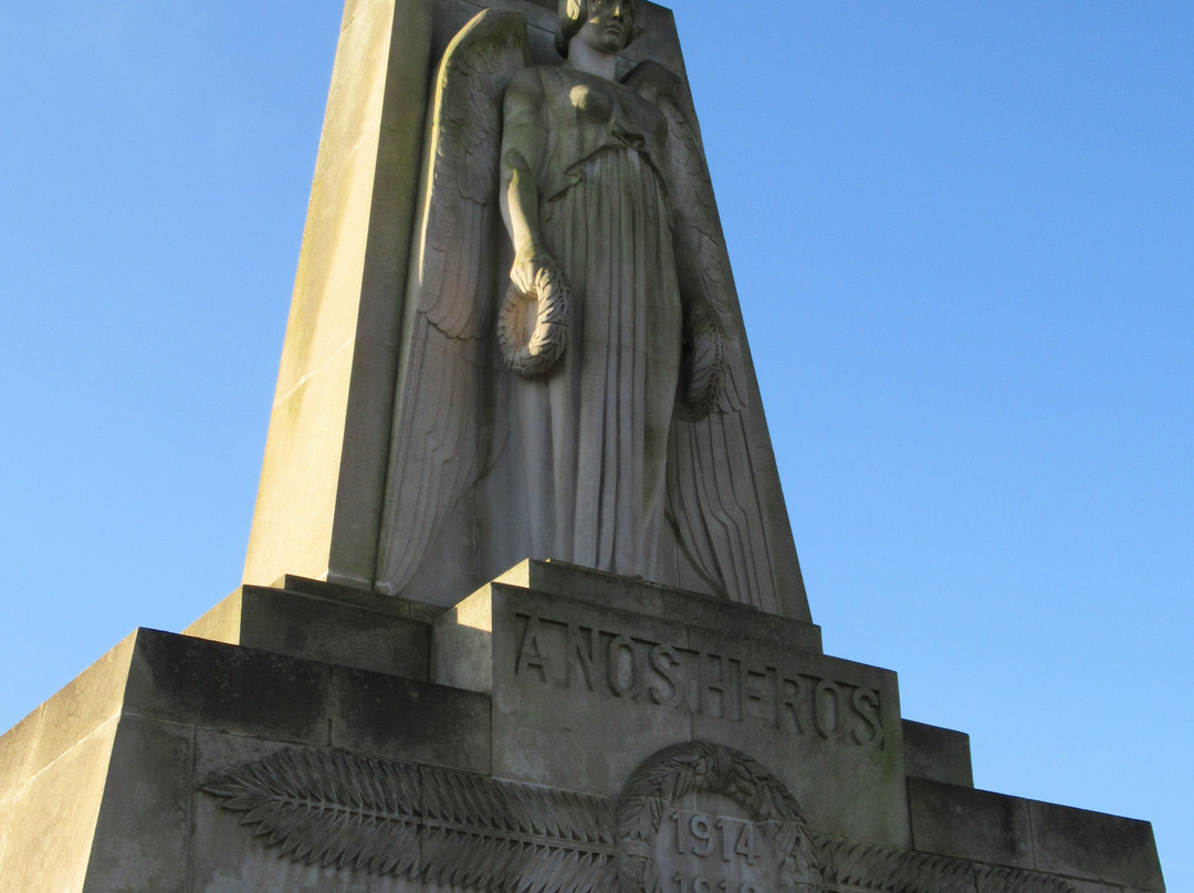 Monument communal景点图片