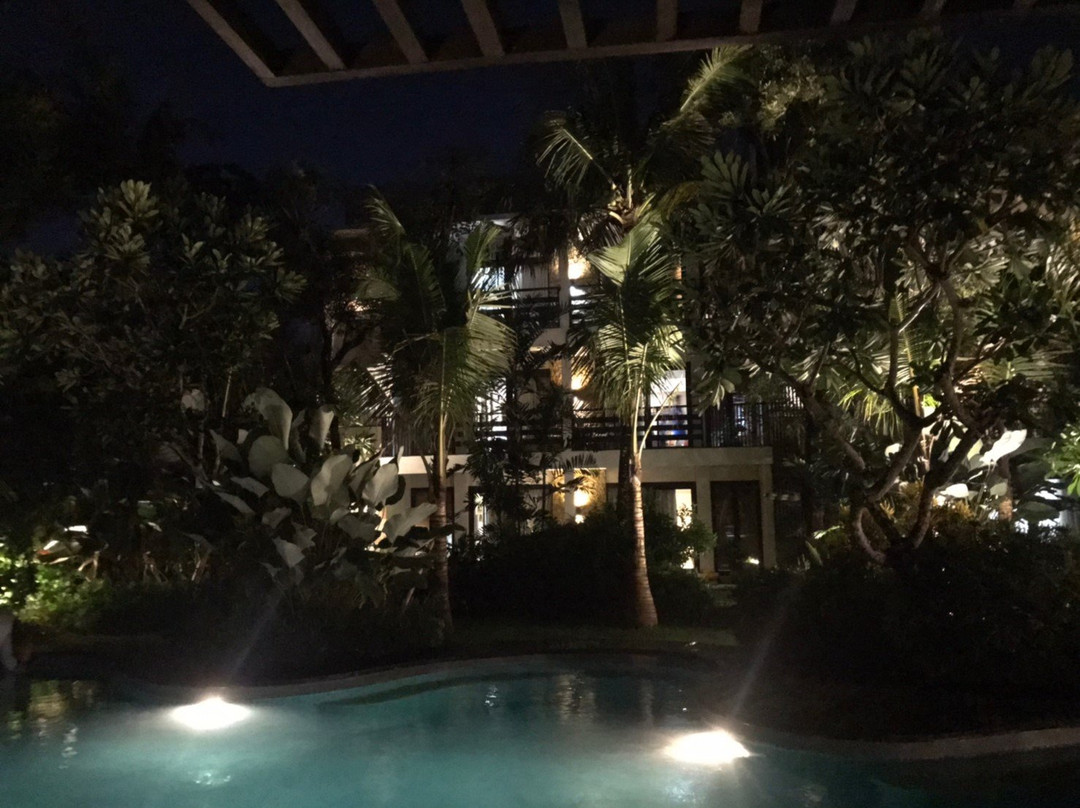 椰子套房酒店主图