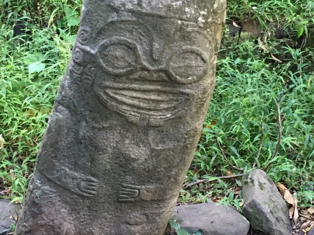 Tiki Souriant-Hiva Oa必去景点