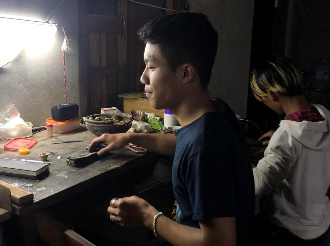 Di Di's Silver Workshop景点图片
