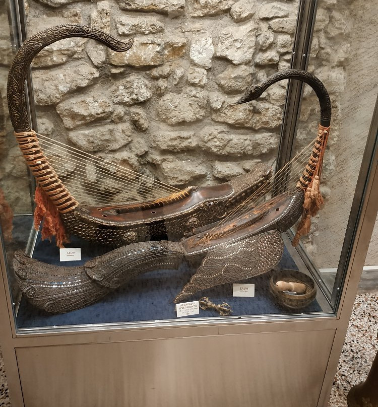 Museo degli strumenti musicali multietnici-Alcamo必去景点