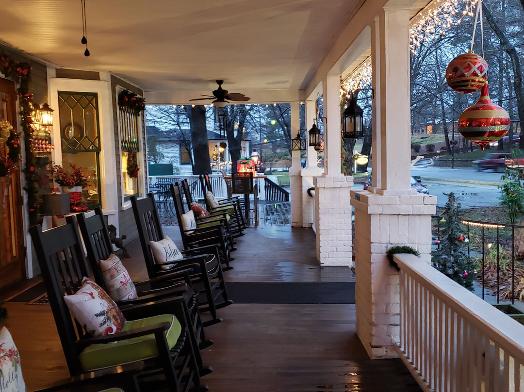 The Charleston Inn主图