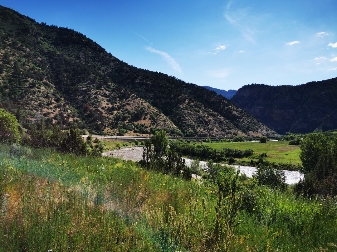 Glenwood Canyon-科罗拉多必去景点