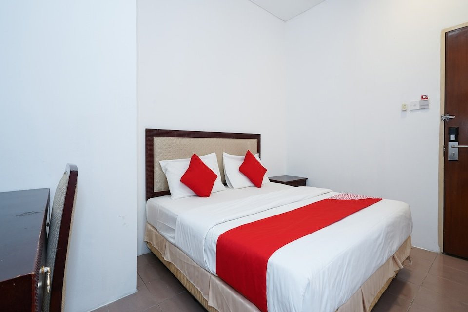 N9 Business Hotel主图