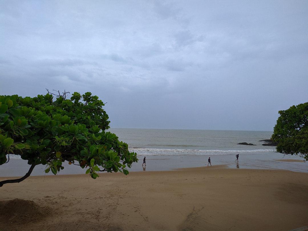 Praia dos Namorados景点图片