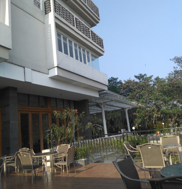 茂物绿色森林主图