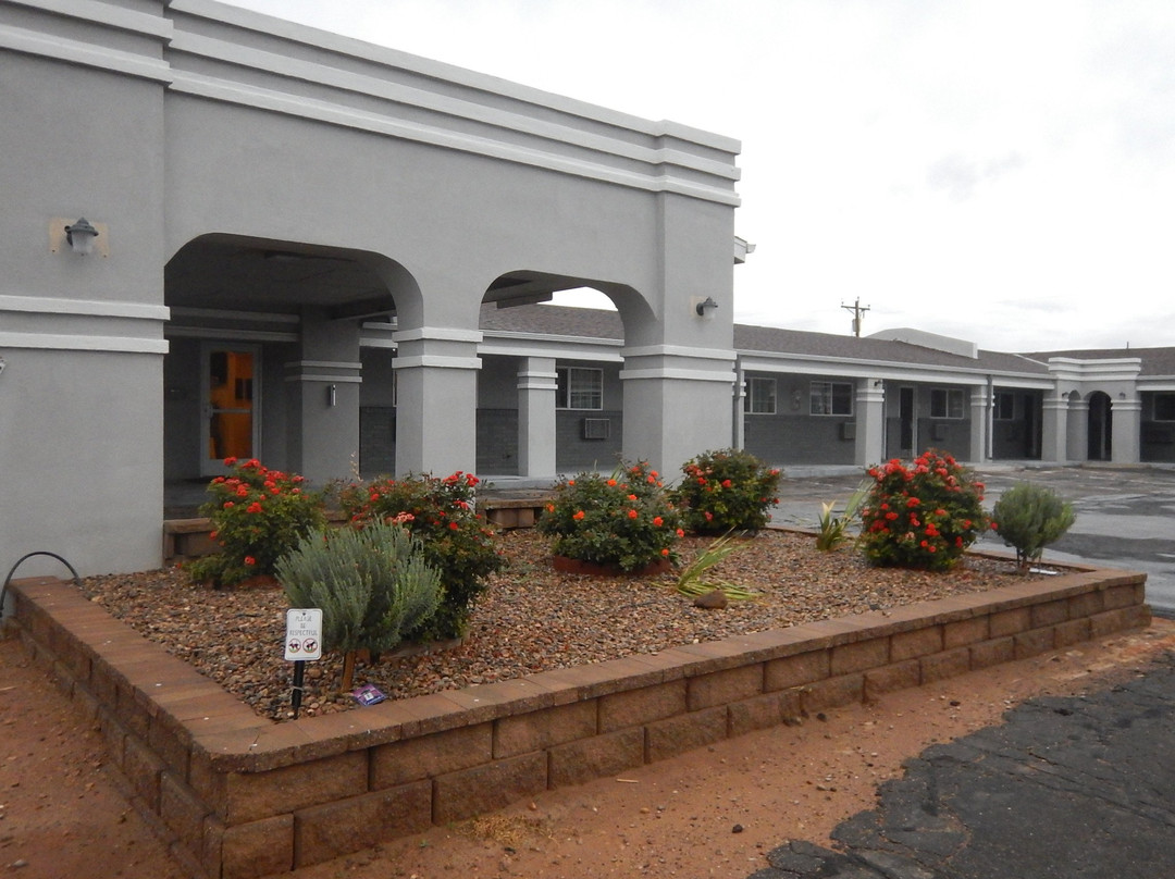 Econo Lodge Inn & Suites主图