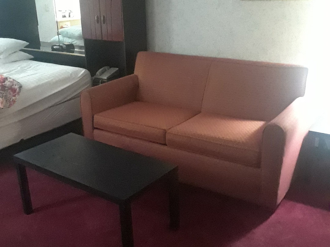 Royal Inn Motel主图