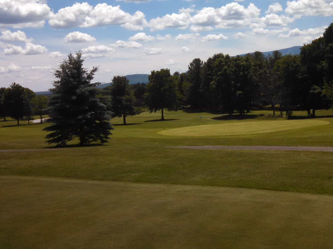 Thunderhart Golf Course景点图片