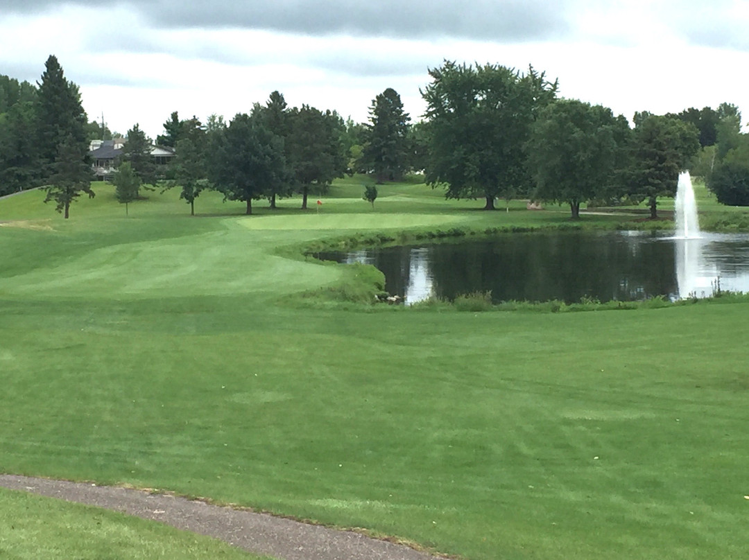 Purple Hawk Country Club-Cambridge必去景点