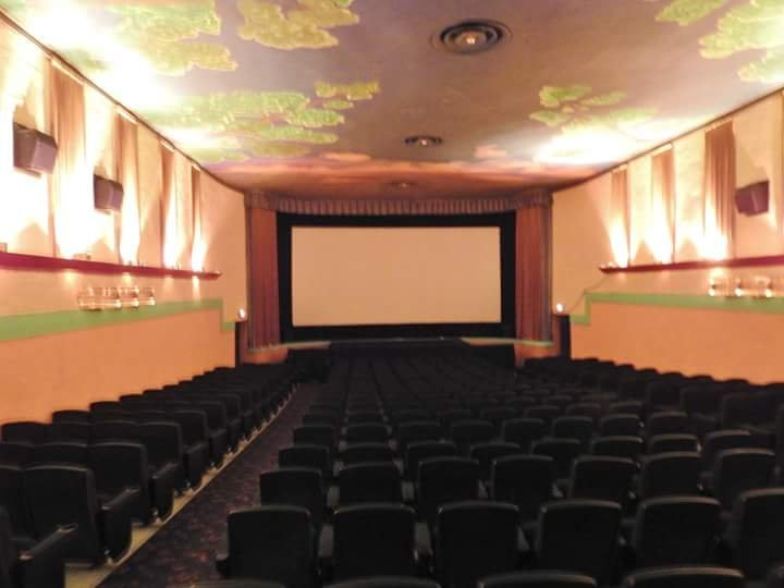 Elk Rapids Cinema景点图片