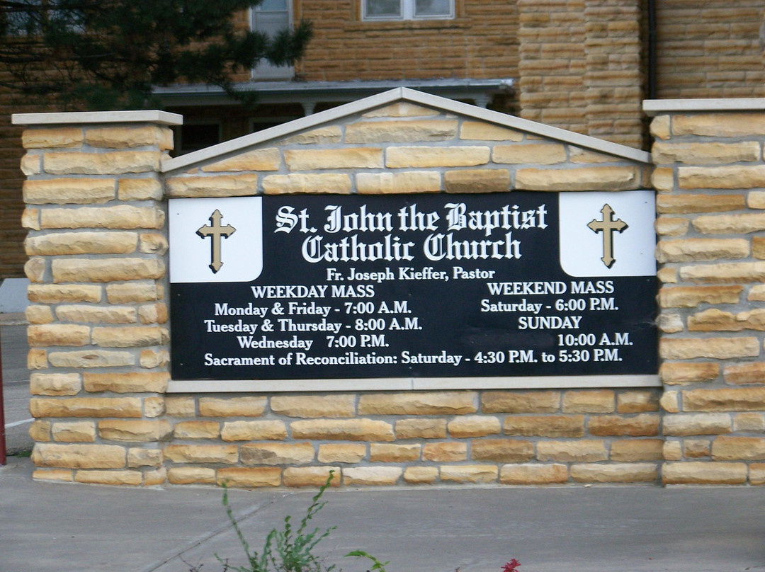 Saint John the Baptist Catholic Church景点图片