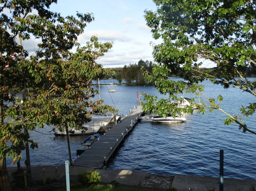 Pleasant Beach Hotel主图