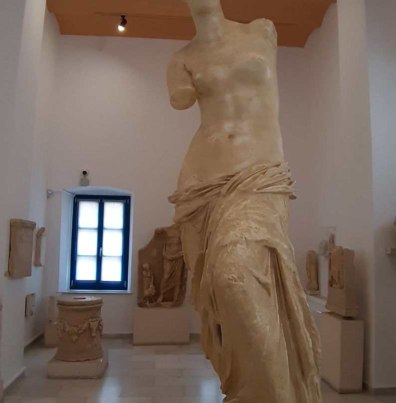 Archaeological Museum Milos-Plaka必去景点
