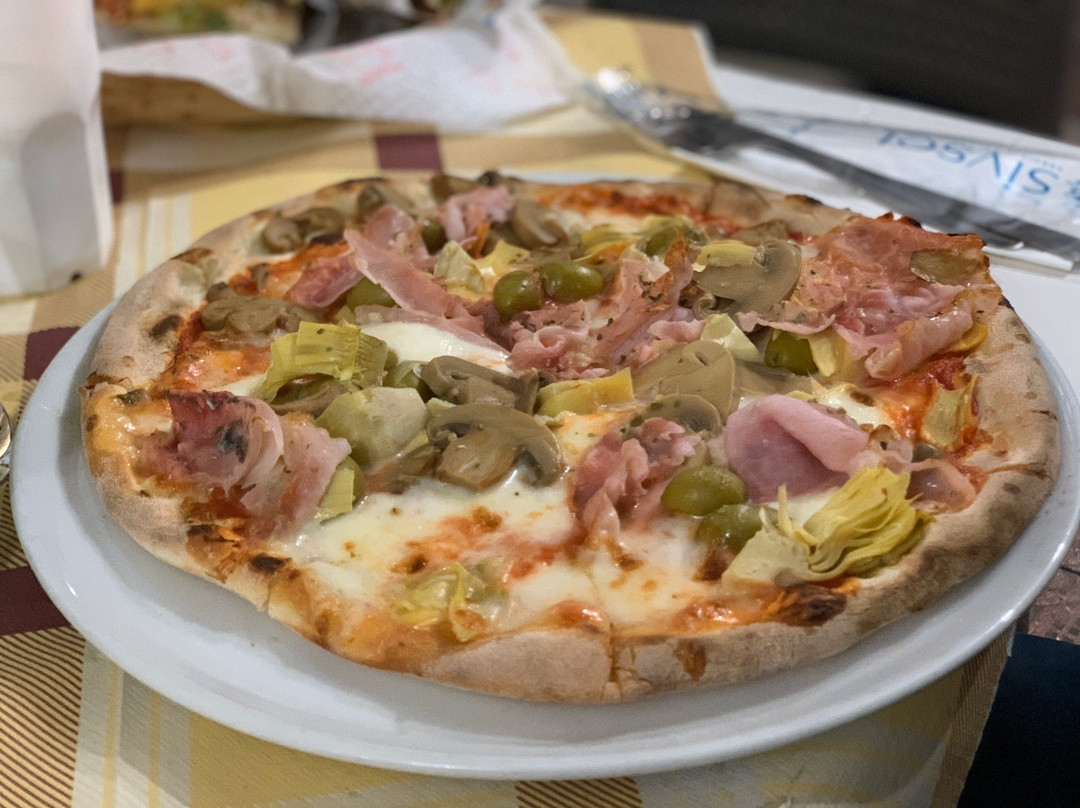 Baia Verde餐馆和美食-Pizzeria Valentino