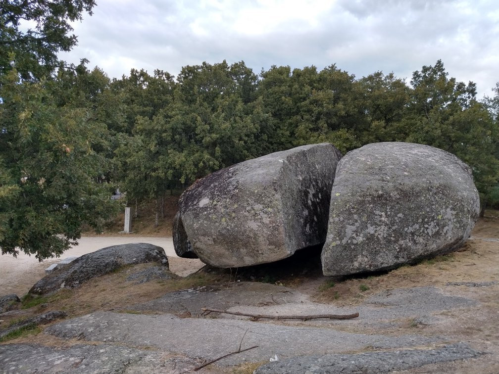 Pedra Bolideira景点图片