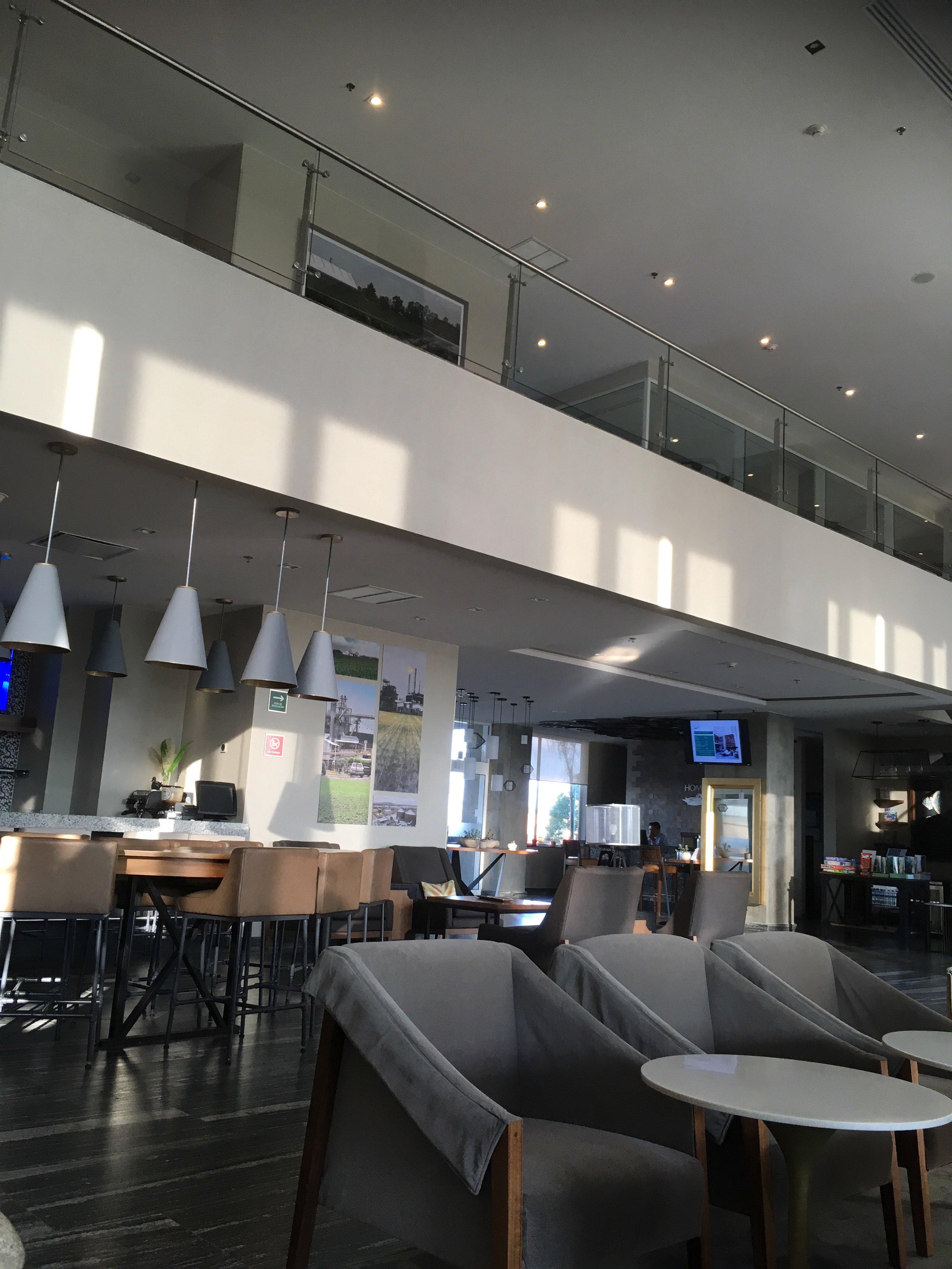 Fiesta Inn Suites Aeropuerto del Bajío-餐饮