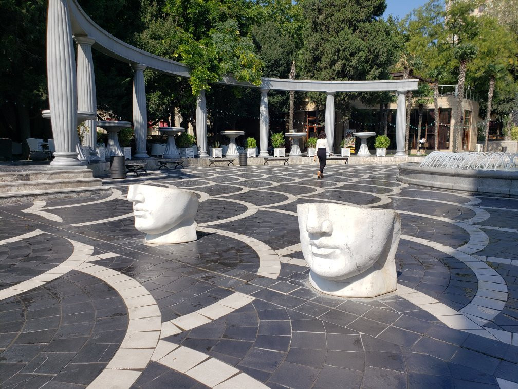 Baku Original Walking Free Tour-巴库必去景点