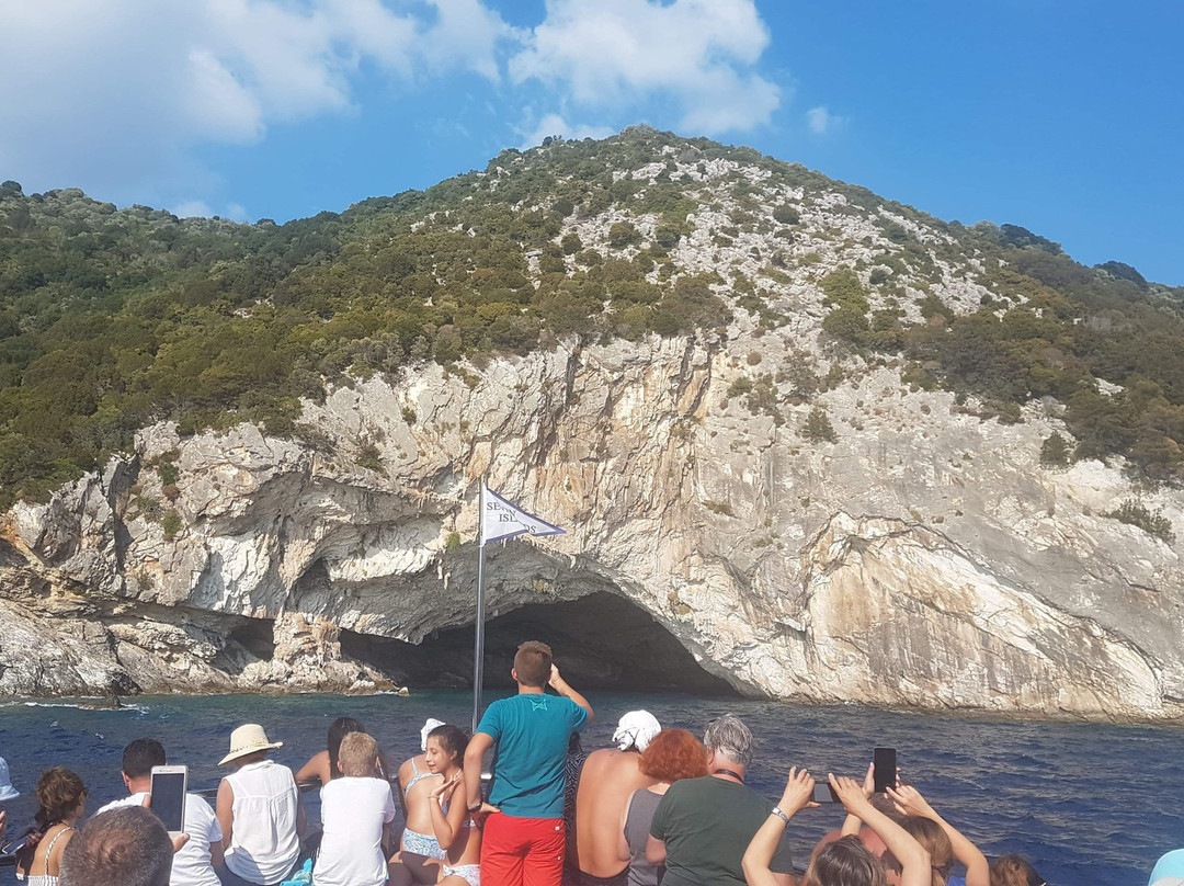 Papanikolis Cave-莱夫卡扎必去景点