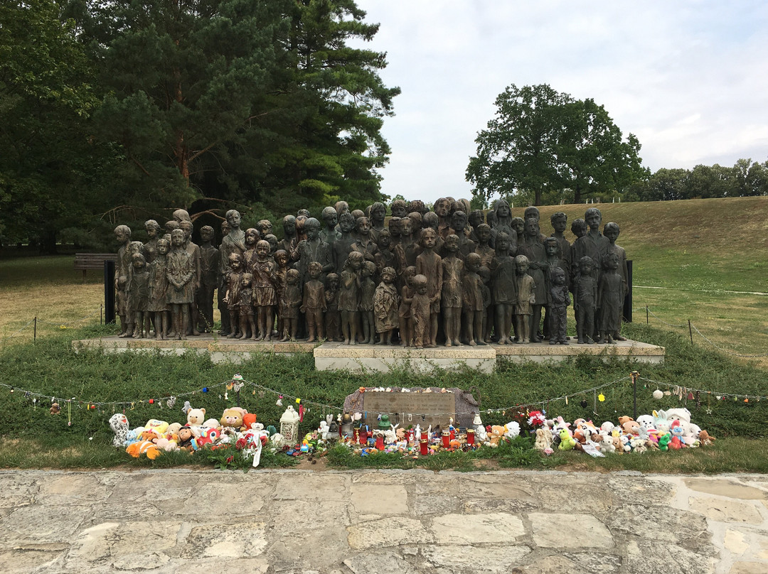 Lidice Memorial景点图片