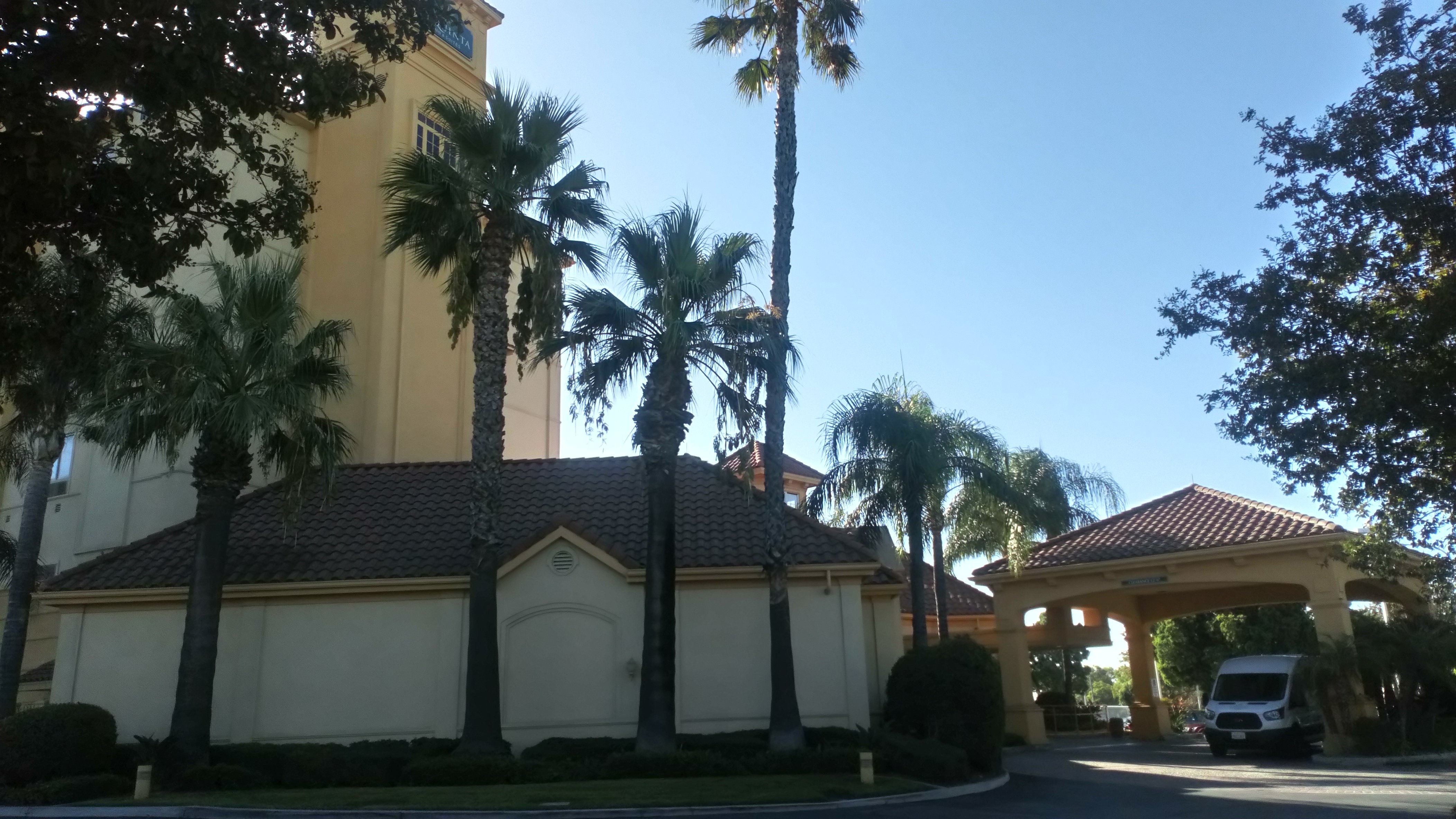 La Quinta Inn & Suites by Wyndham Ontario Airport-浴室