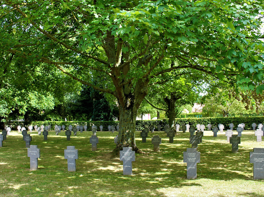 Deutscher Soldatenfriedhof Morisel景点图片