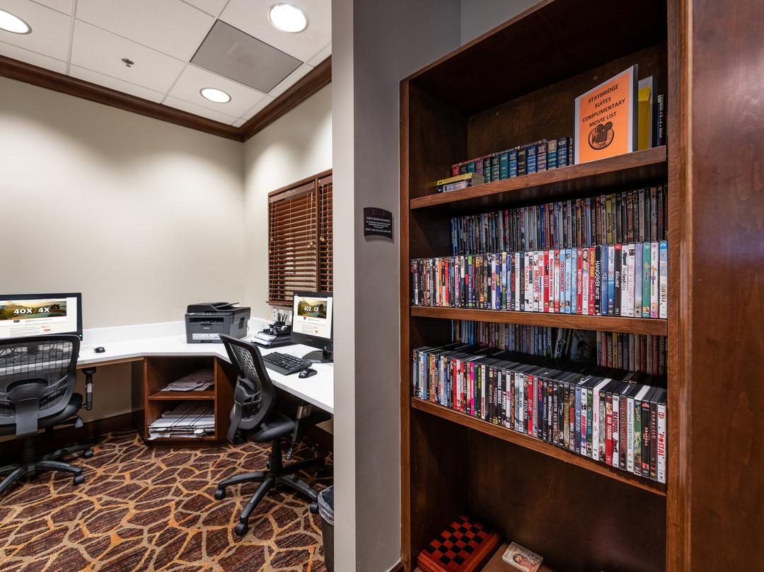 Staybridge Suites Charleston-Ashley Phosphate by IHG主图