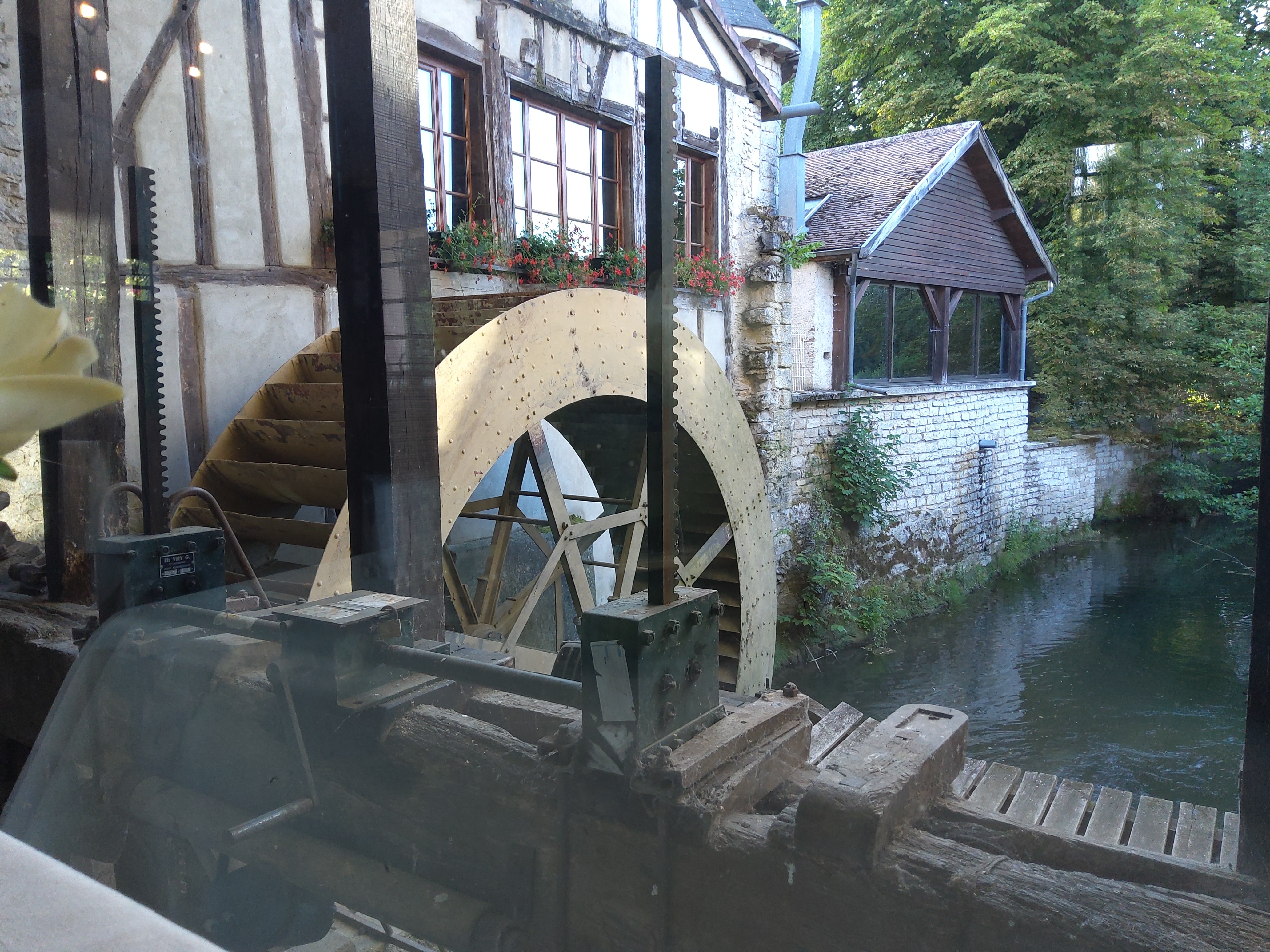 Hotel Restaurant Le Moulin du Landion-餐饮