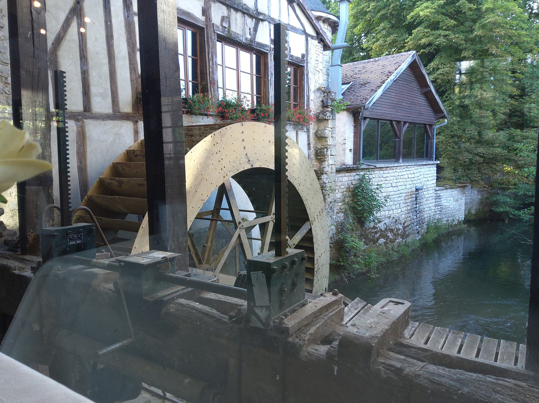 Hotel Restaurant Le Moulin du Landion主图