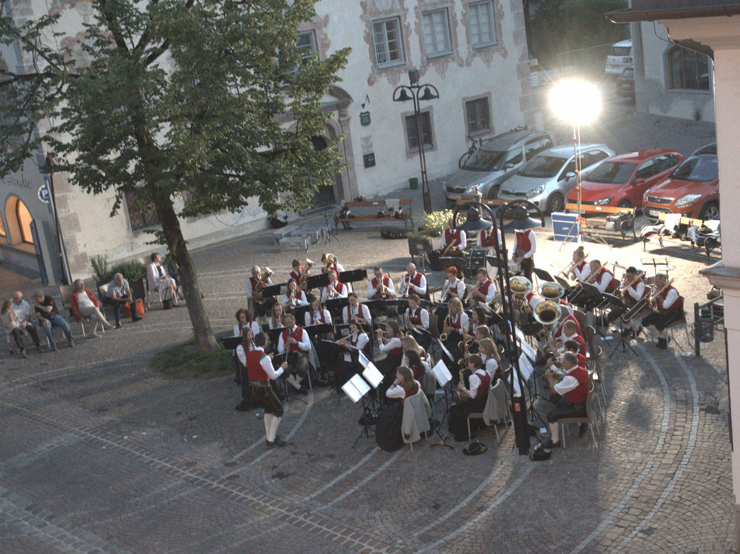 苏姆莫伦酒店主图