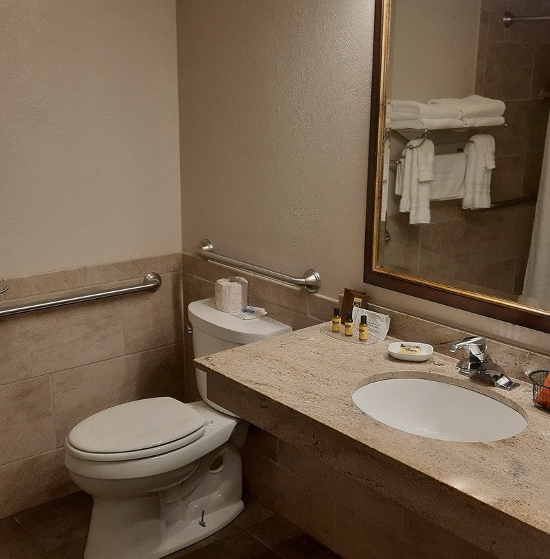 Best Western Plus Concord Inn主图