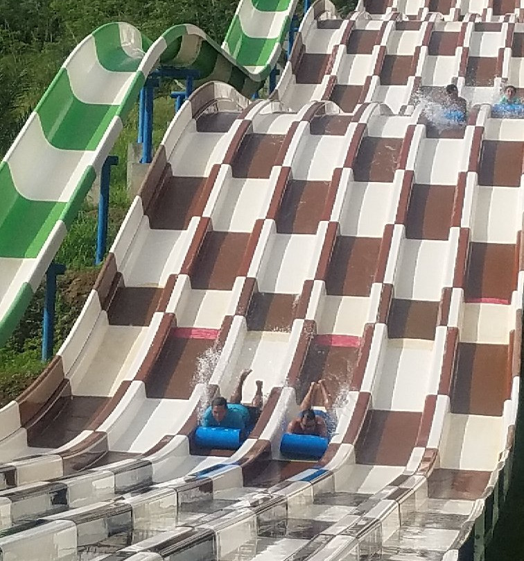 Surf 'N Fun Water Park-San German必去景点