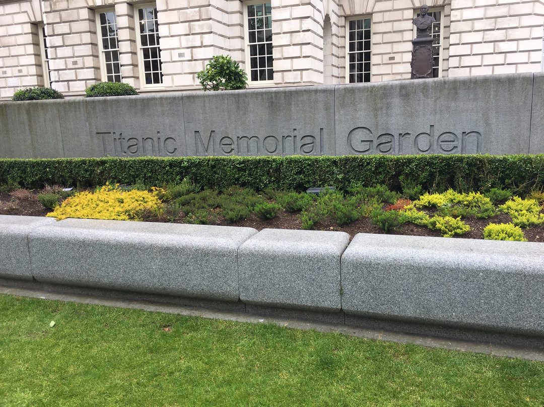 Titanic Memorial Garden景点图片