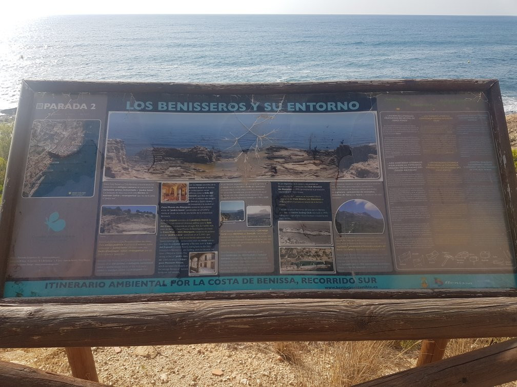 Sendero Voramar - Calalga o Bassetes景点图片