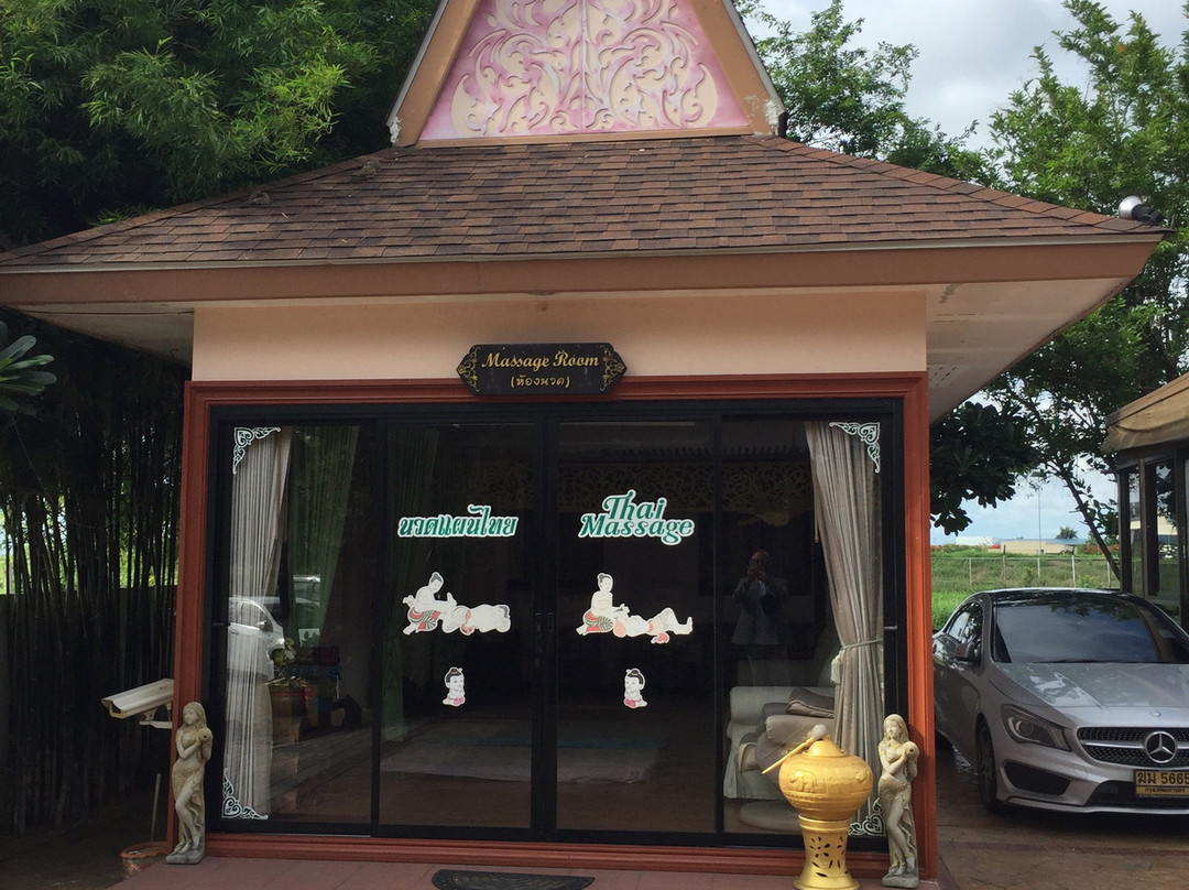 珀昆通精品度假村主图