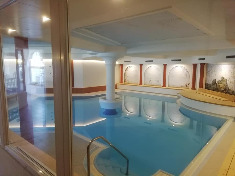 黛安娜费琳酒店主图