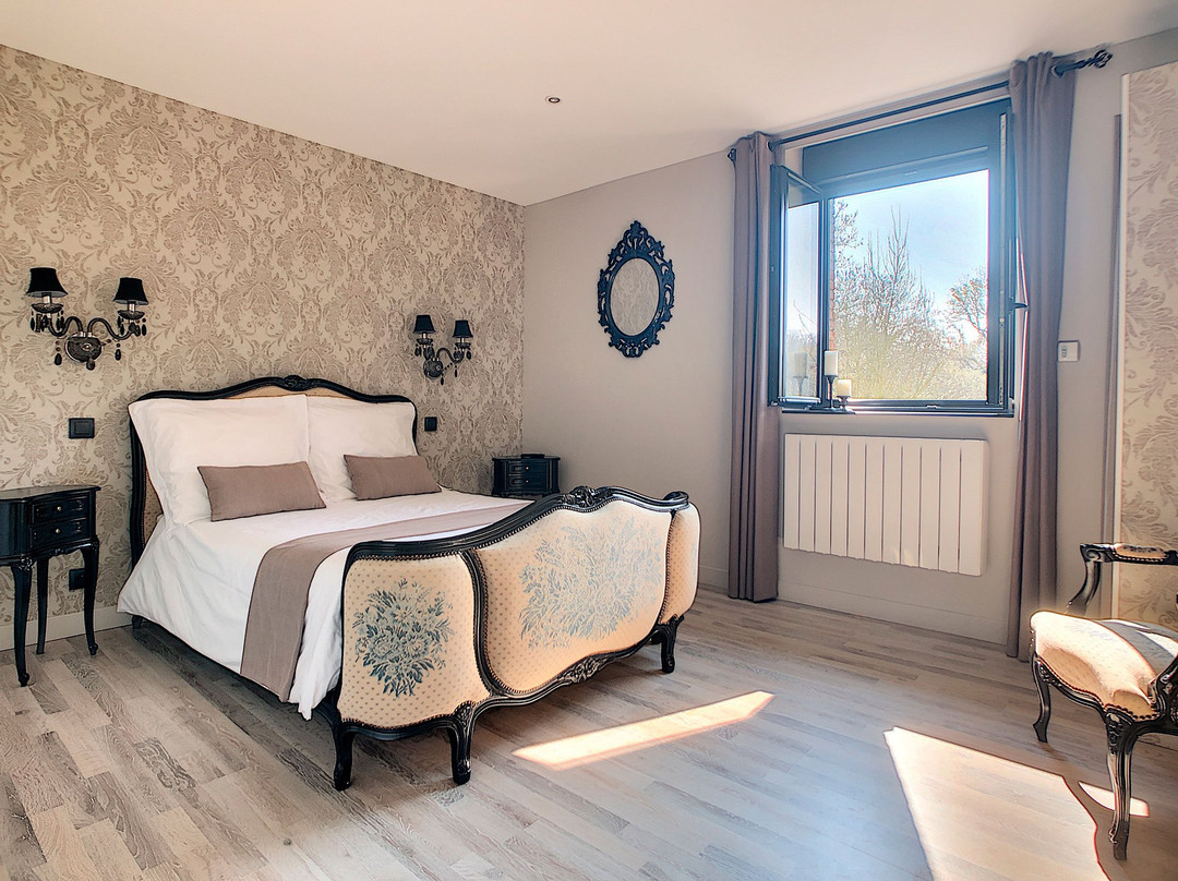 Le Bord de Sevre主图