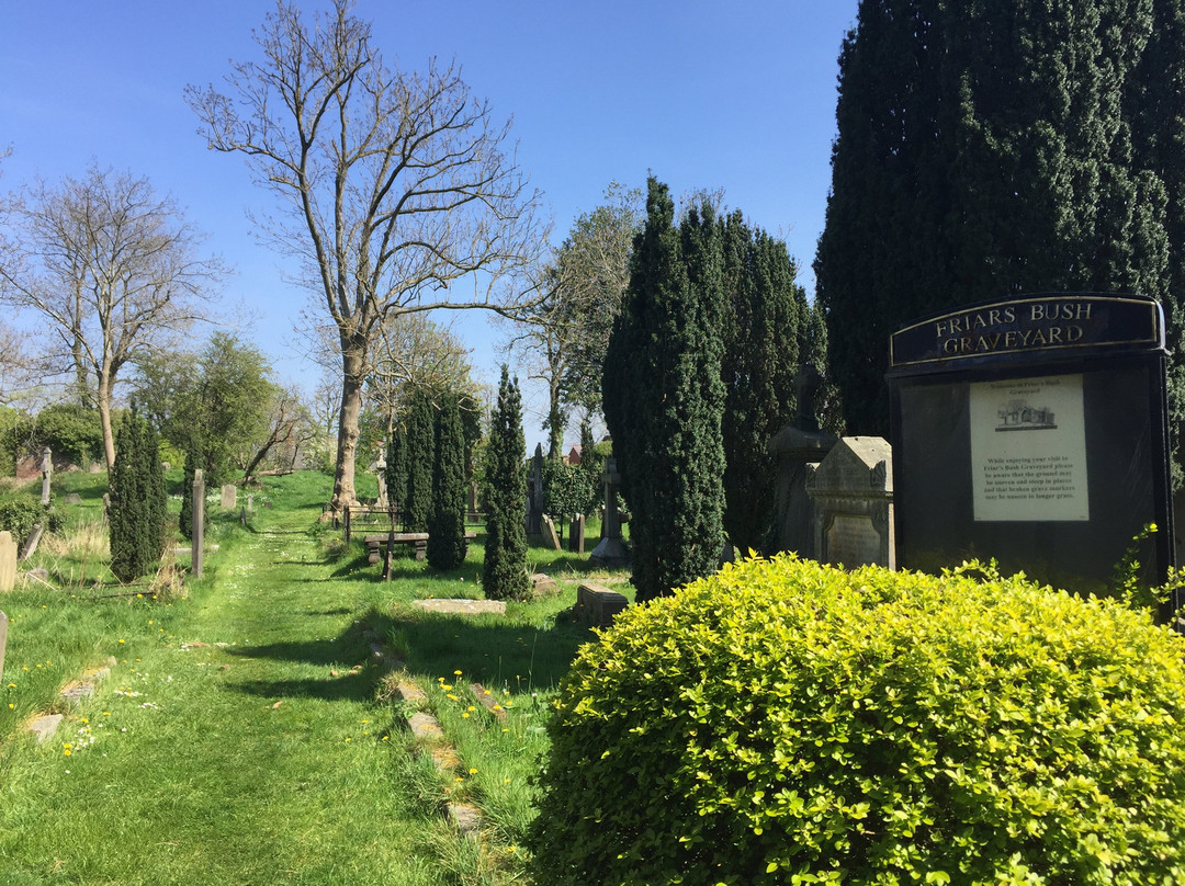 Friar's Bush Graveyard景点图片