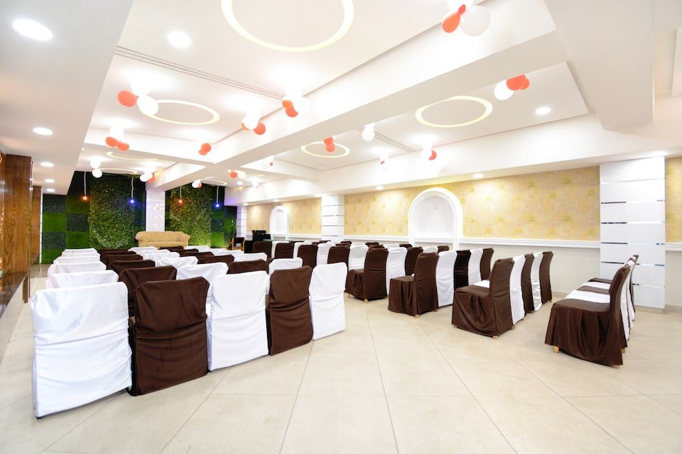 Capital O 33480 Hotel Amsun Pride主图