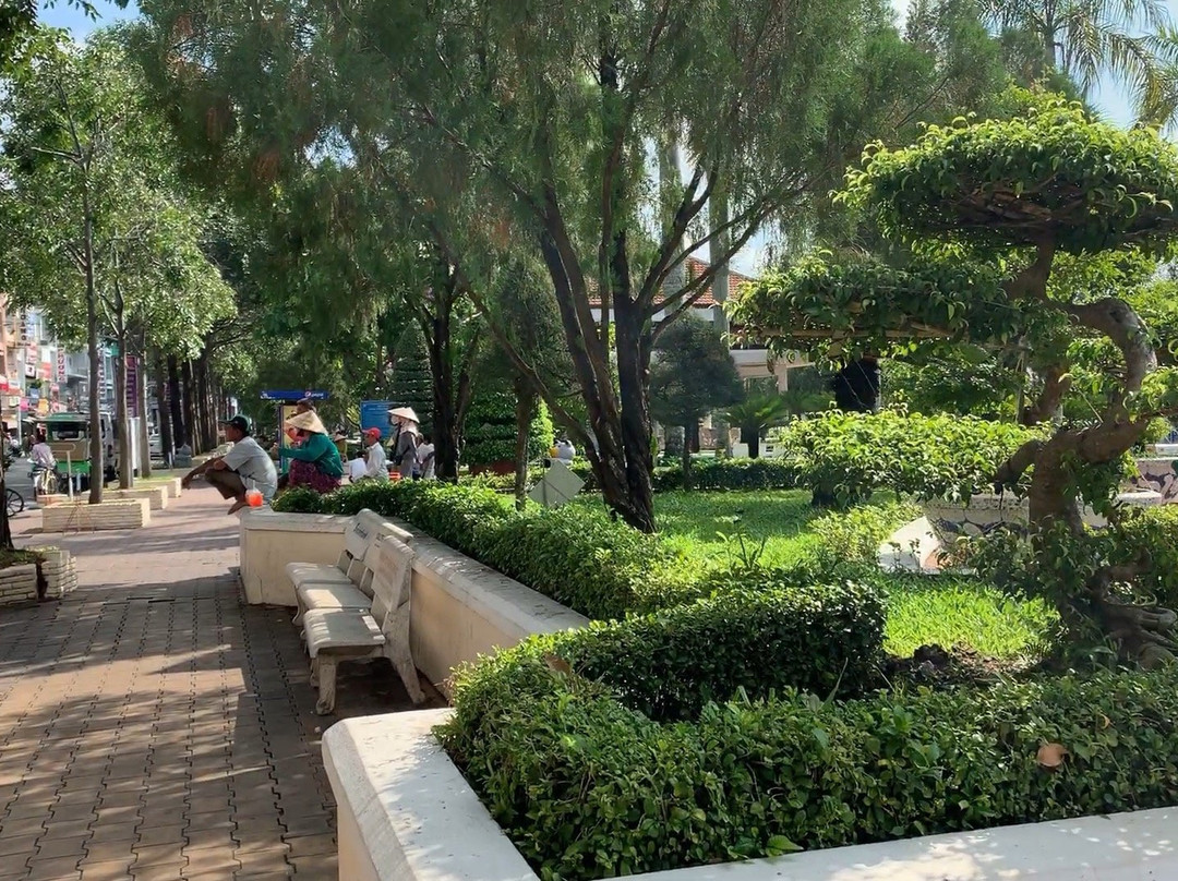 Ho Chi Minh Monument-芹苴必去景点