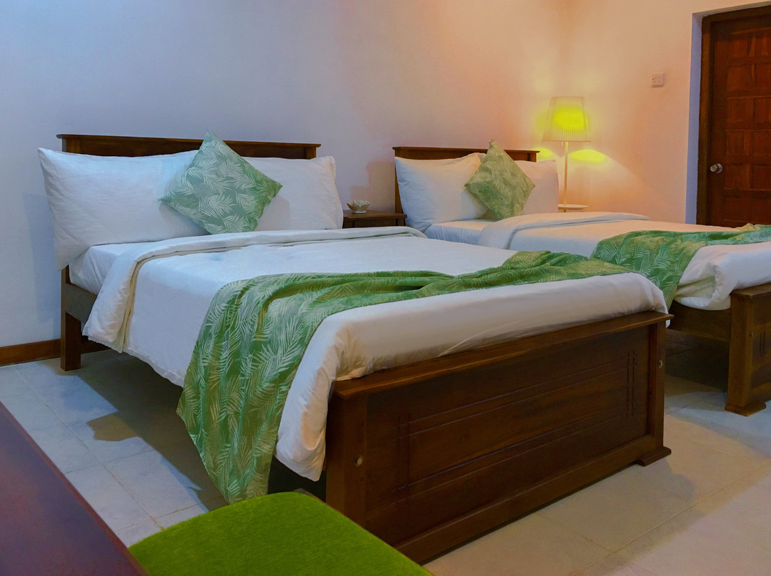 Green Hills Holiday主图